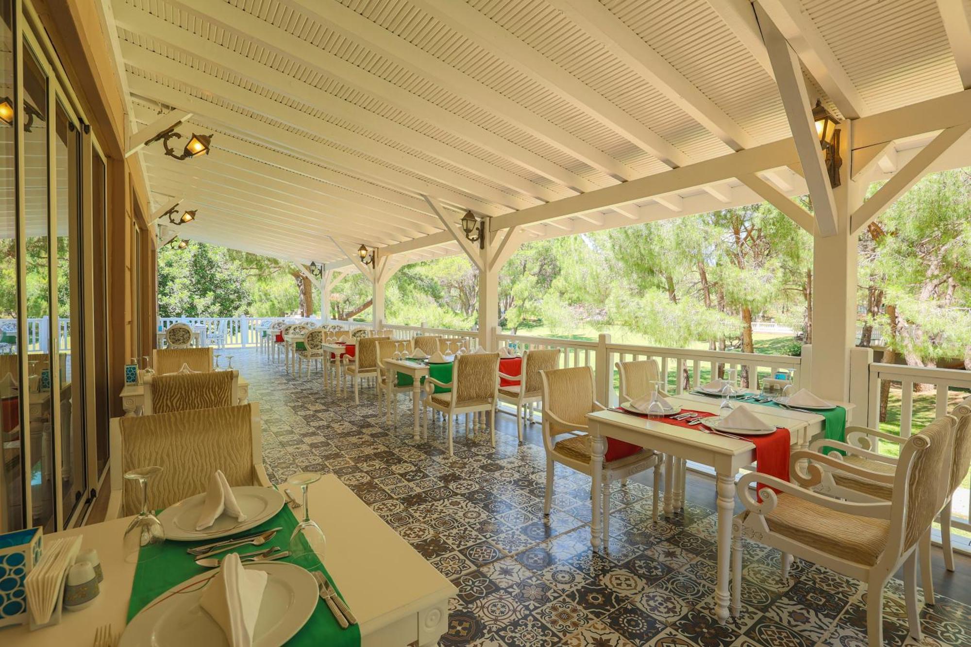 באלאק Crystal Tat Beach Golf Resort & Spa מראה חיצוני תמונה